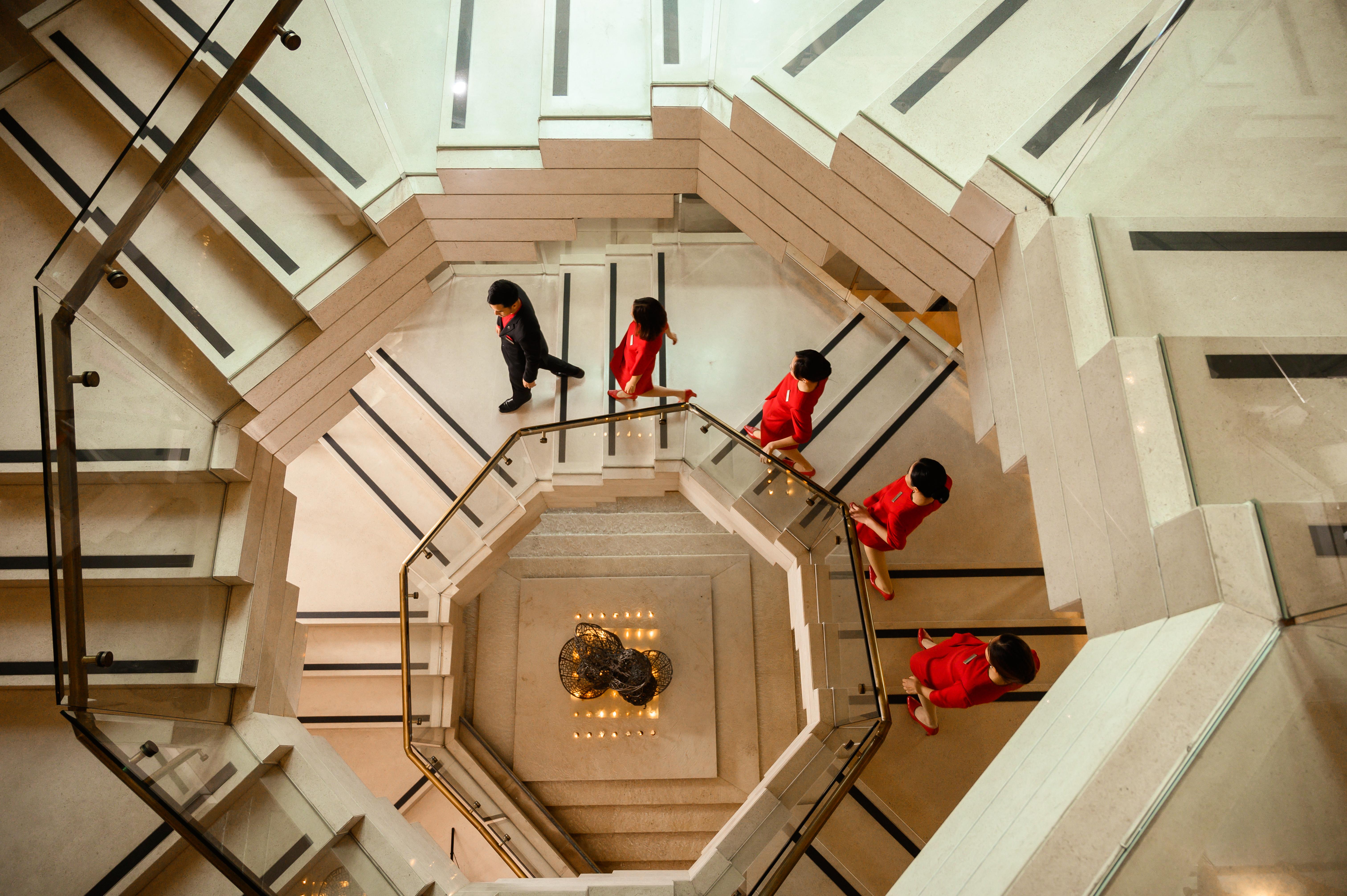 Siam Kempinski Hotel Bangkok Kültér fotó The staircase of the hotel